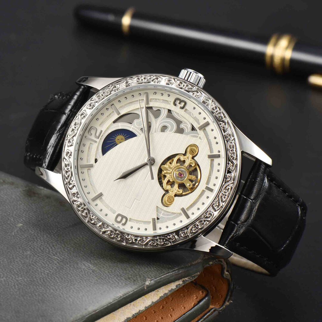 SOPHISTICATED AUTOMATIC WATCH