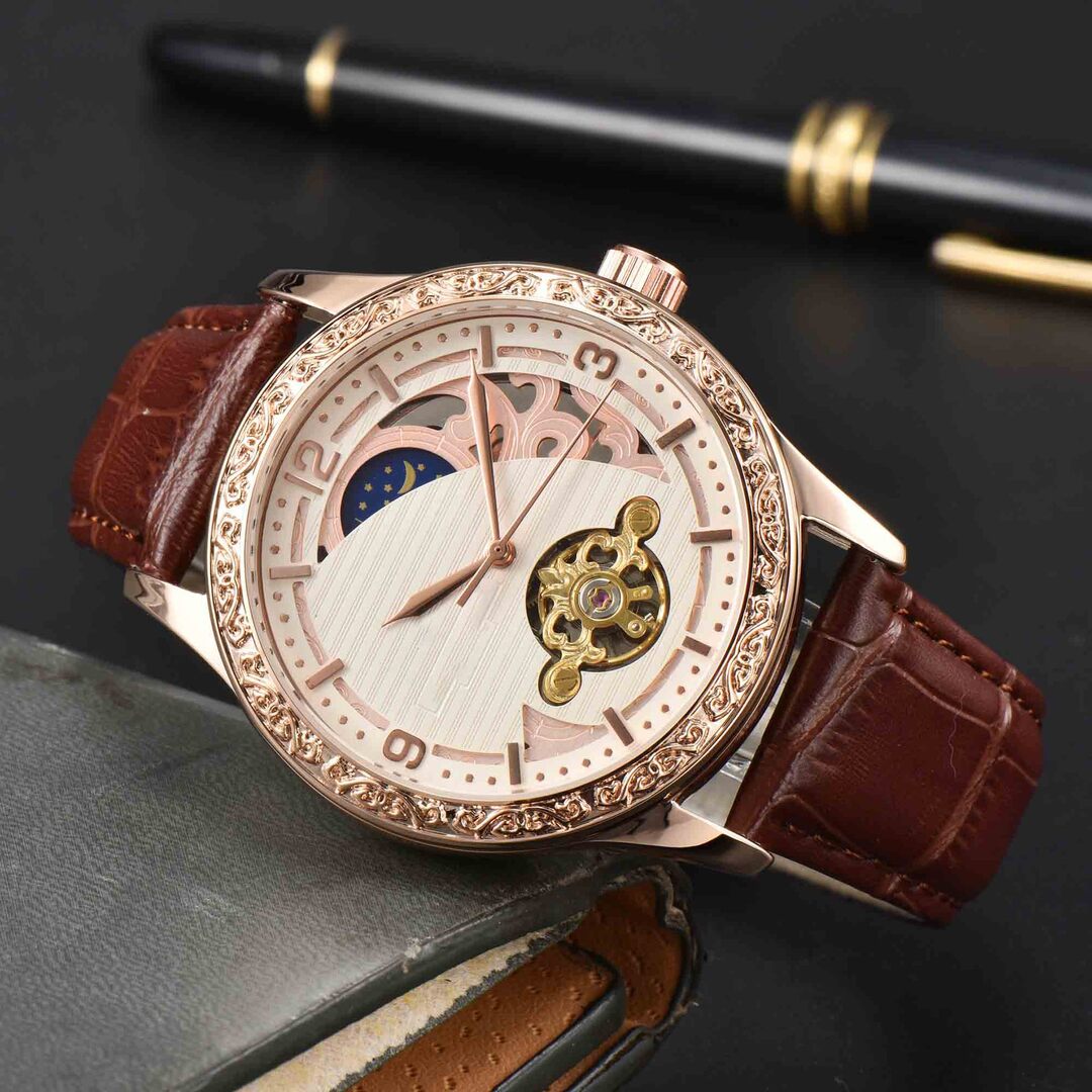 SOPHISTICATED AUTOMATIC WATCH