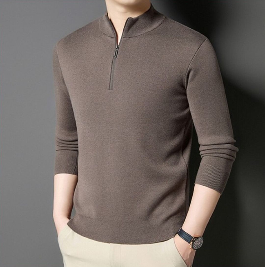 CLASSIC HALF-ZIP KNIT SWEATER